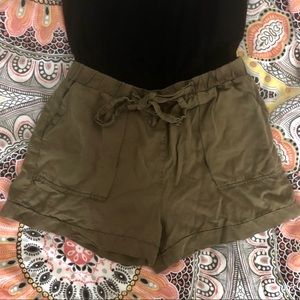 🤩 4/$28 High Waist Olive Green Shorts